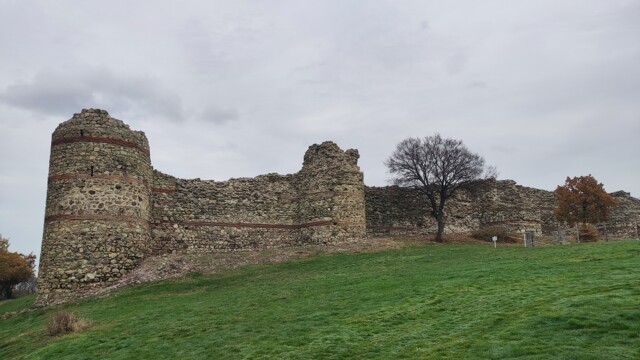 Крепост Неутзикон