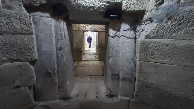 Тракийска куполна гробница Мезек